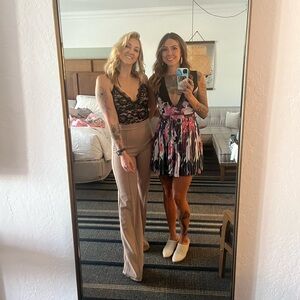 Women’s Wide Leg Pants